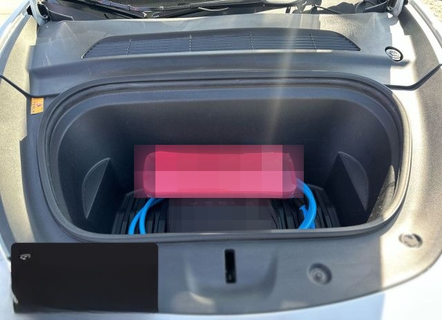 Tesla Model Y Long Range AWD foto 8