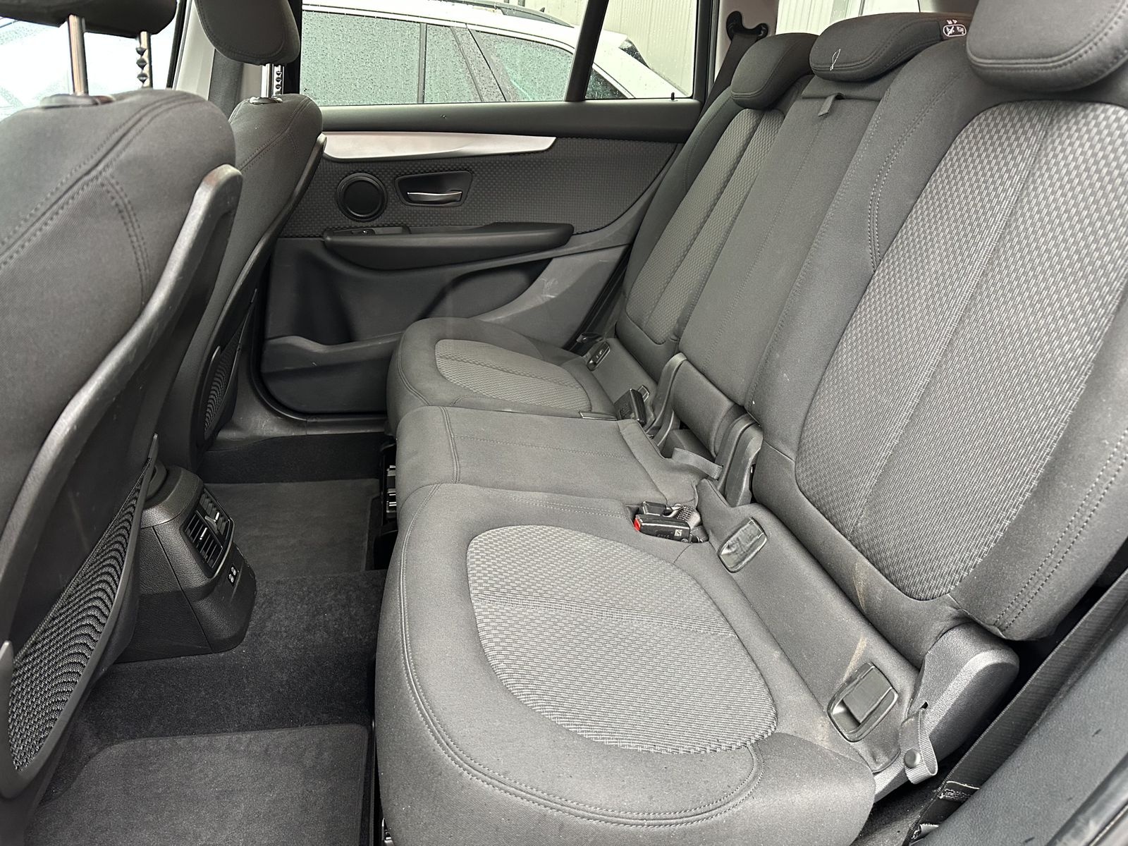 BMW 218d Gran Tourer Advantage Aut. NAV+LED+AHK+KAM foto 10