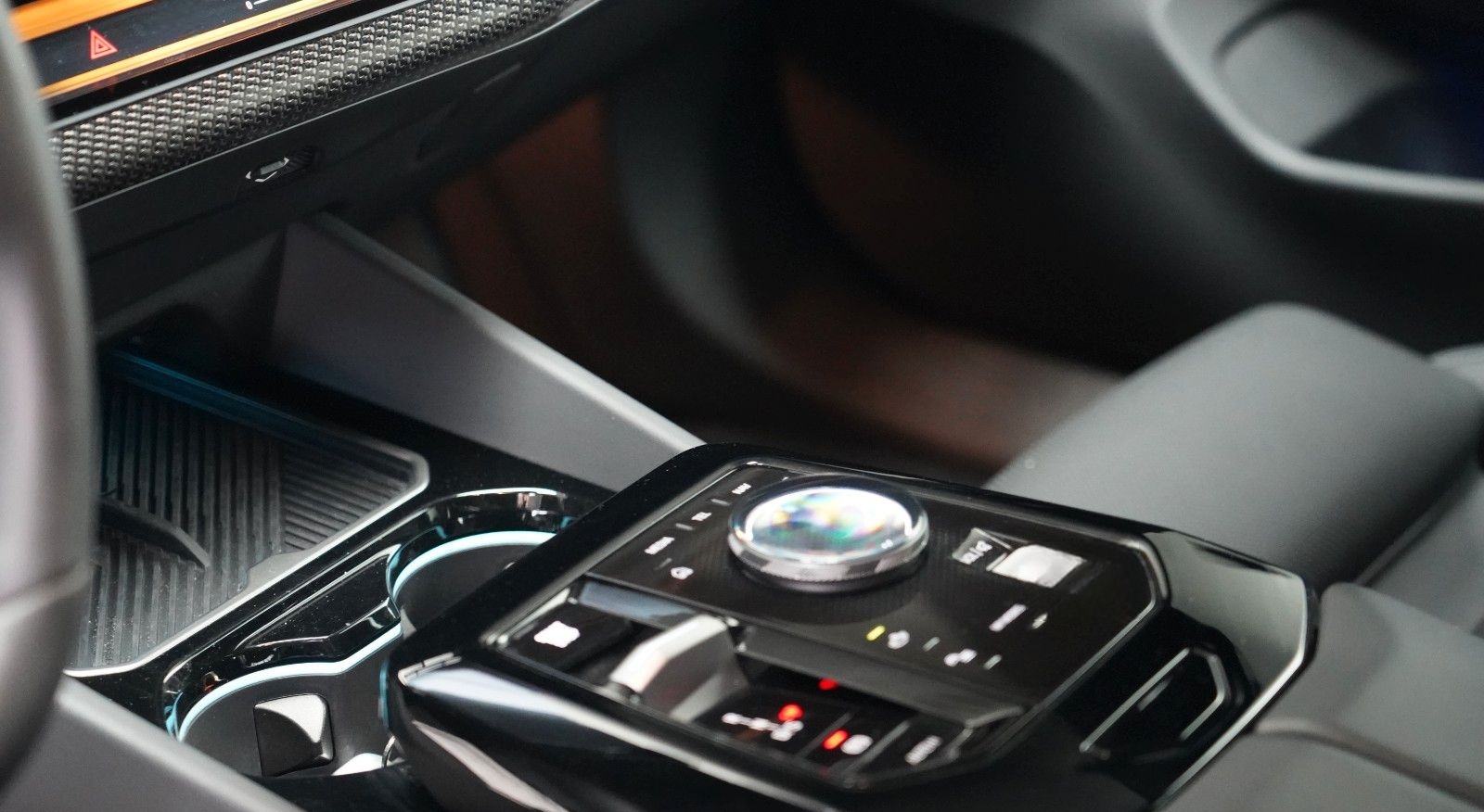 BMW 520d xDrive M Sport ICONIC H&K 360 HEADUP CARBON foto 15
