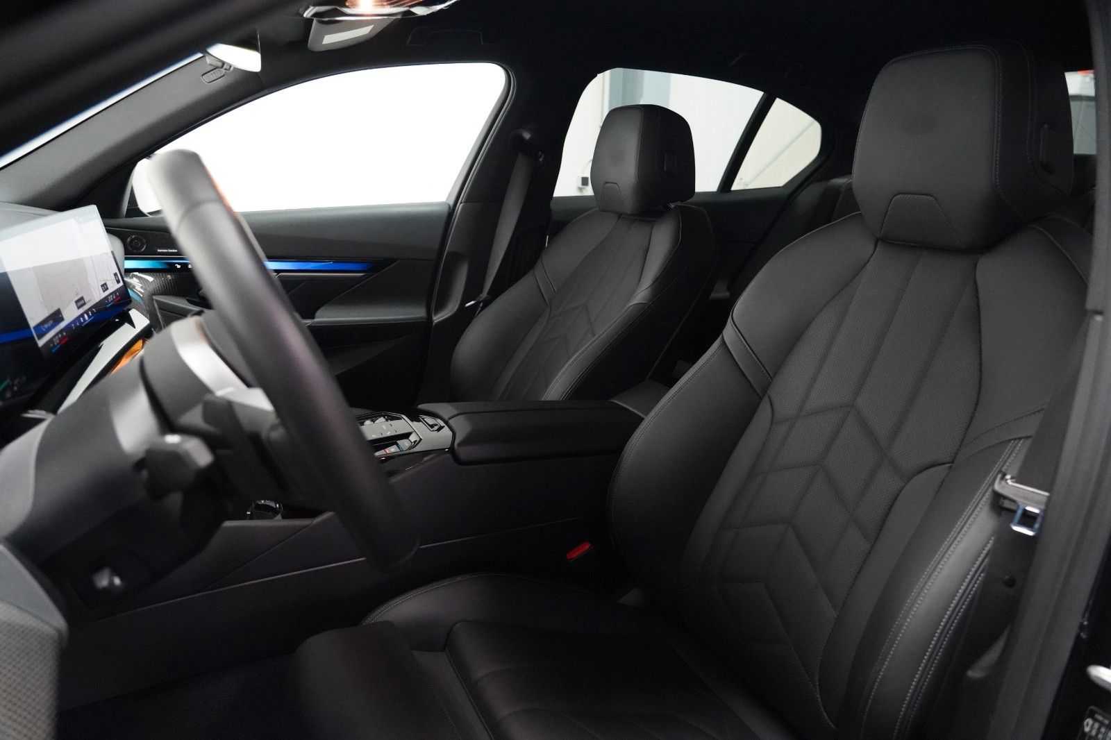 BMW 520d xDrive M Sport ICONIC H&K 360 HEADUP CARBON foto 18