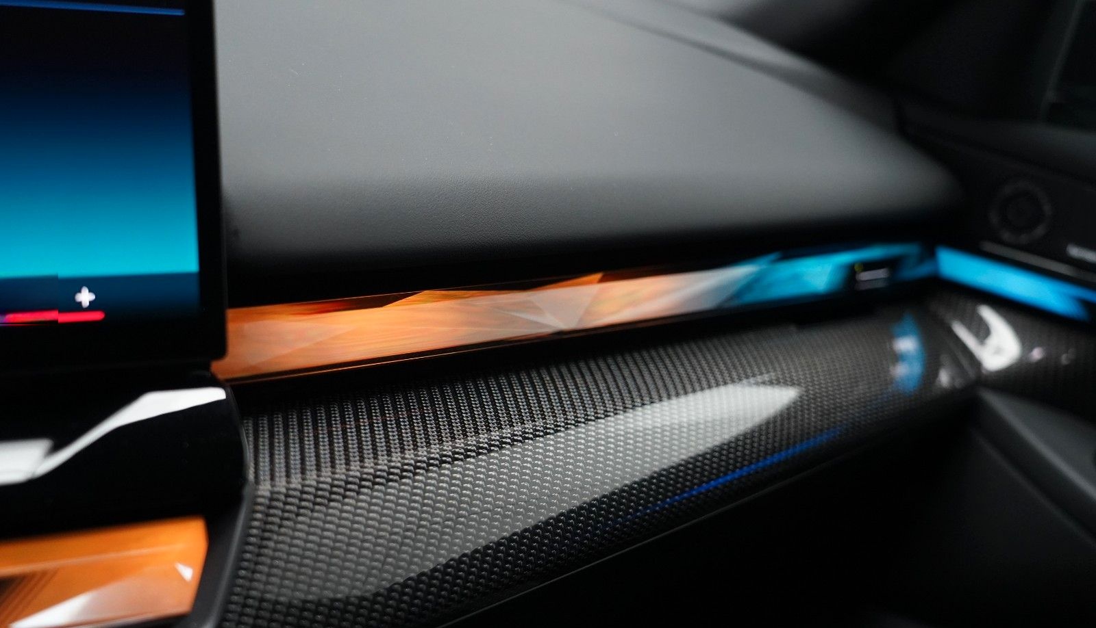 BMW 520d xDrive M Sport ICONIC H&K 360 HEADUP CARBON foto 24