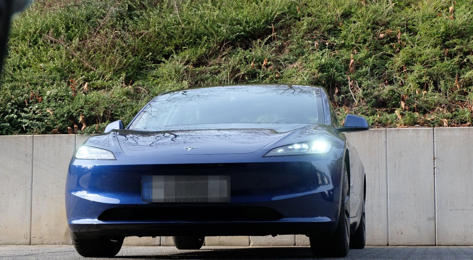 Tesla RWD Highland Autopilot4 Premiumconnect Neuwertig