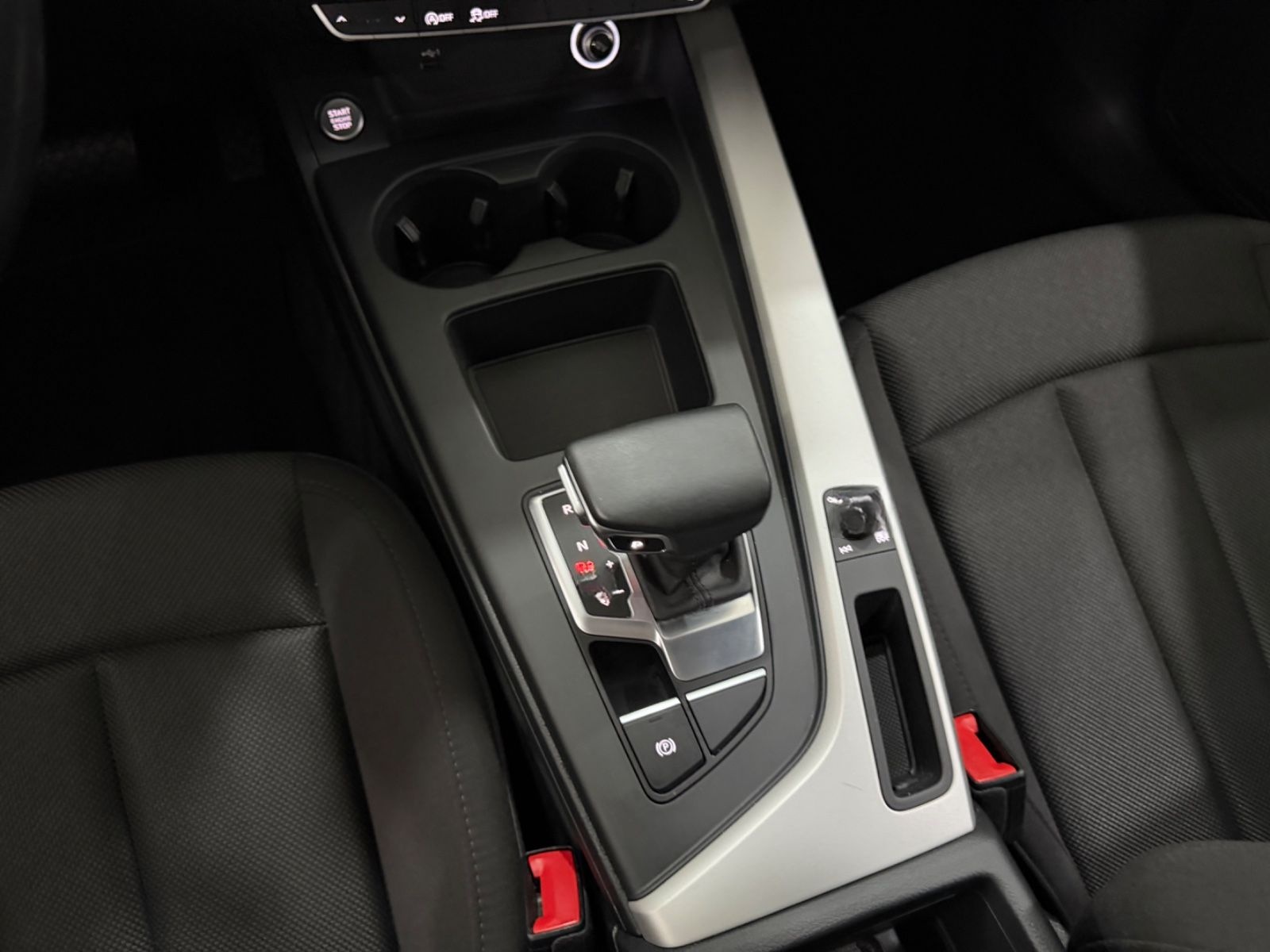 Audi A4 Avant 40 TDI*MATRIX*KEYLESS*E-HECK* foto 15