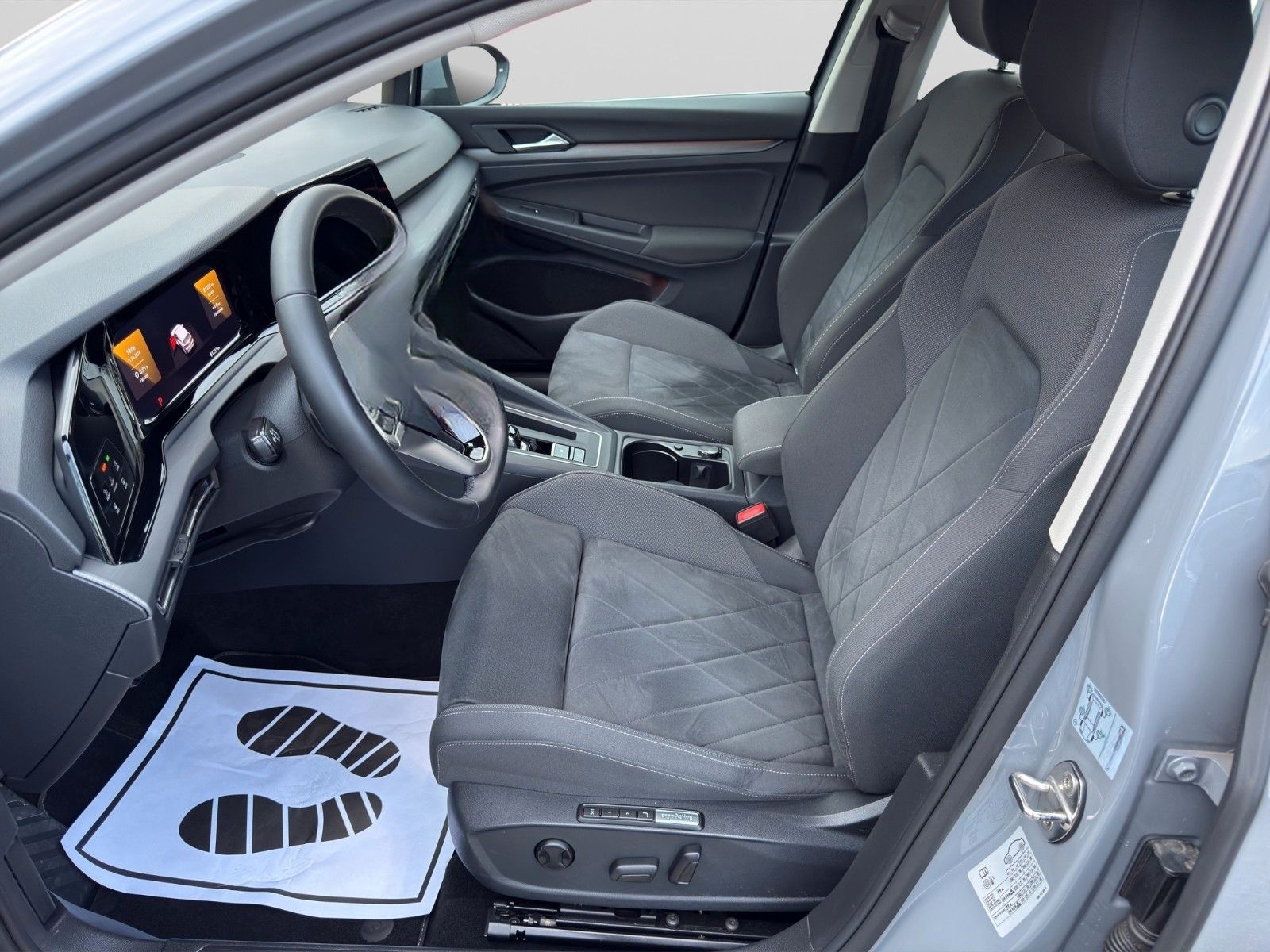 Volkswagen Golf VIII Lim. Highline eHybrid /CarPlay/SHZ/ACC foto 12