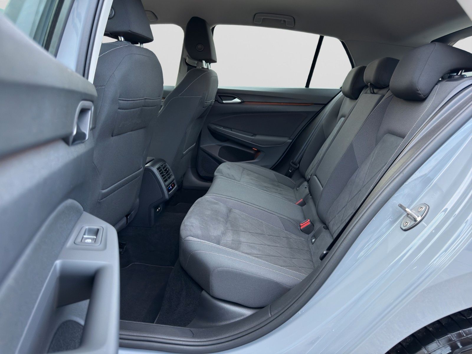 Volkswagen Golf VIII Lim. Highline eHybrid /CarPlay/SHZ/ACC foto 14