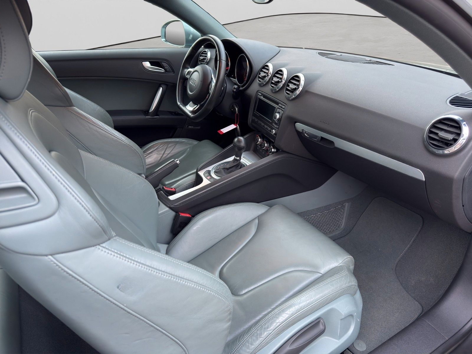 Audi TT Coupe/Roadster 3.2 Coupe quattro BOSE foto 17