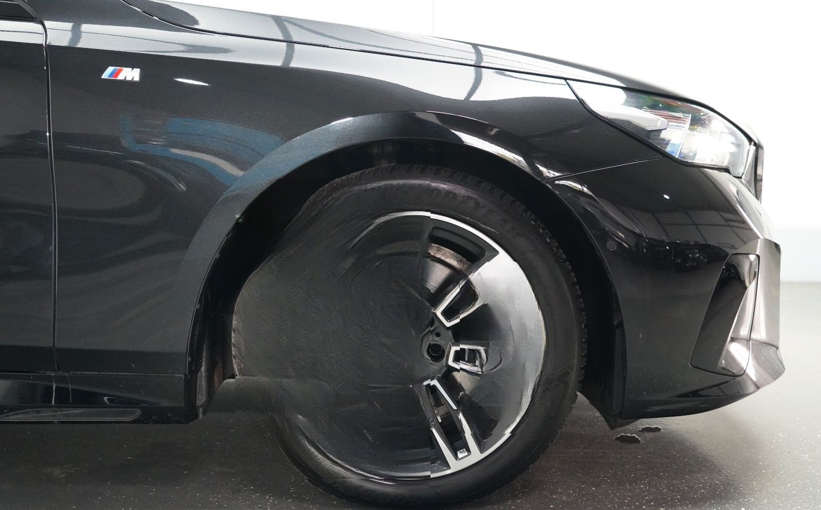 BMW 520d xDrive M Sport ICONIC 360 H&K HEADUP MEMORY foto 14