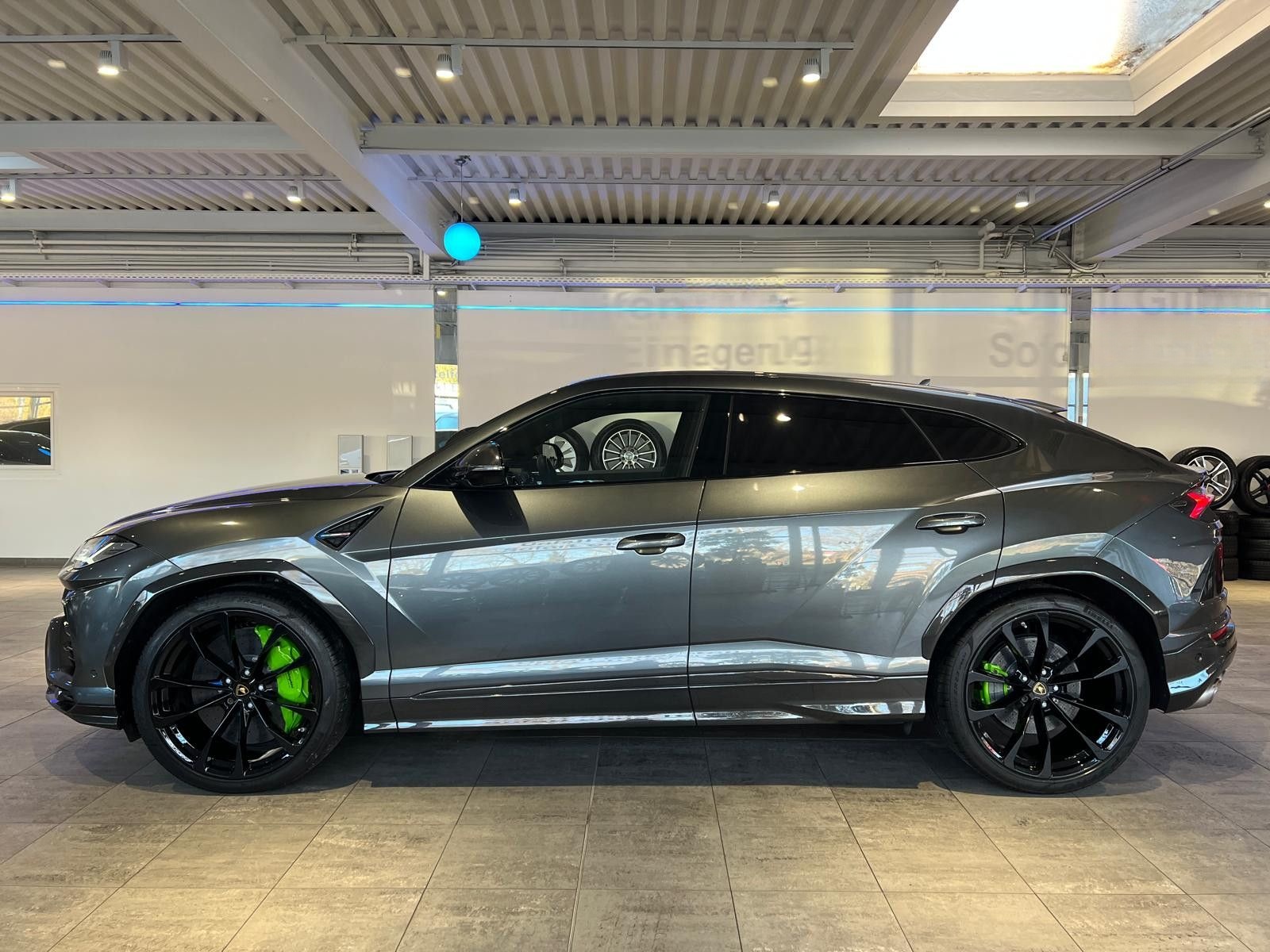 Lamborghini Urus *Großes Carbon Paket*Akrapovic* foto 12