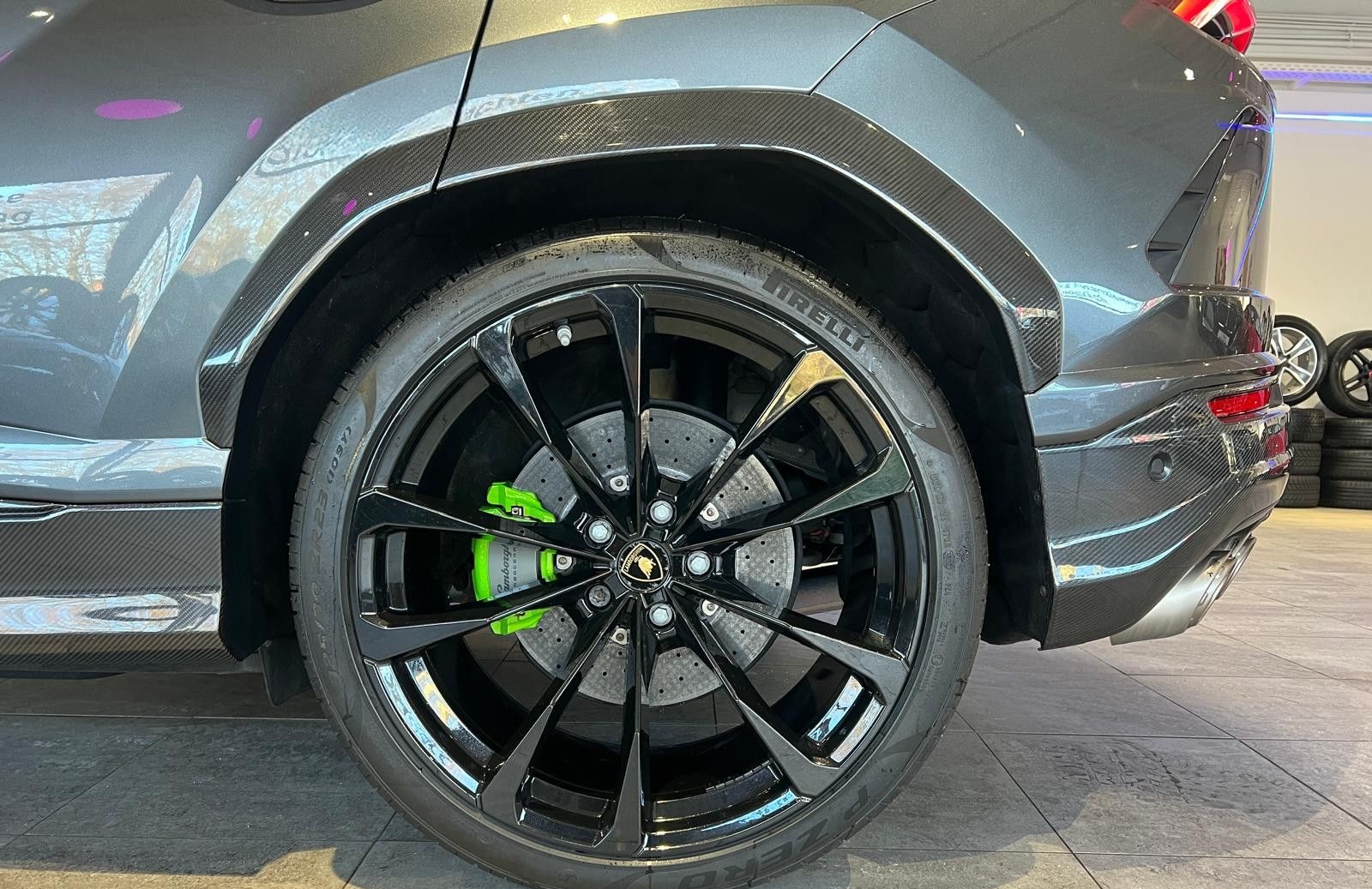 Lamborghini Urus *Großes Carbon Paket*Akrapovic* foto 13