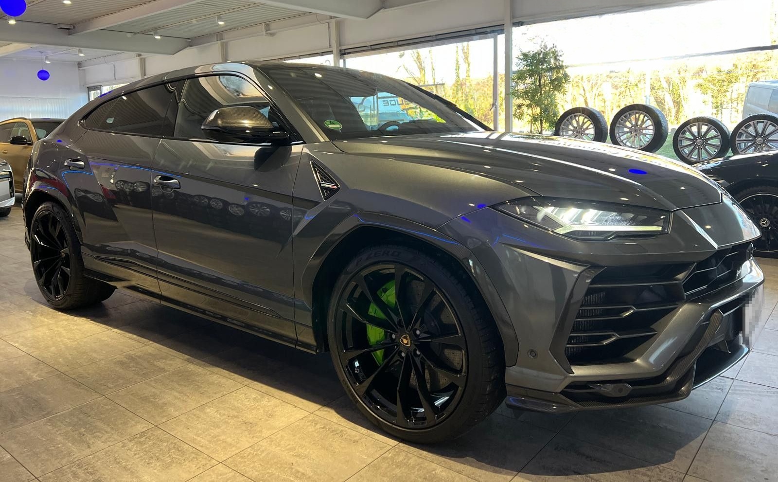 Lamborghini Urus *Großes Carbon Paket*Akrapovic* foto 3