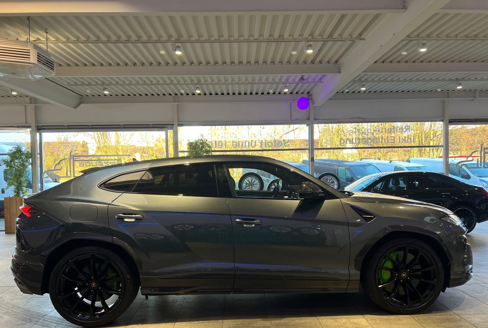 Lamborghini Urus *Großes Carbon Paket*Akrapovic* foto 4