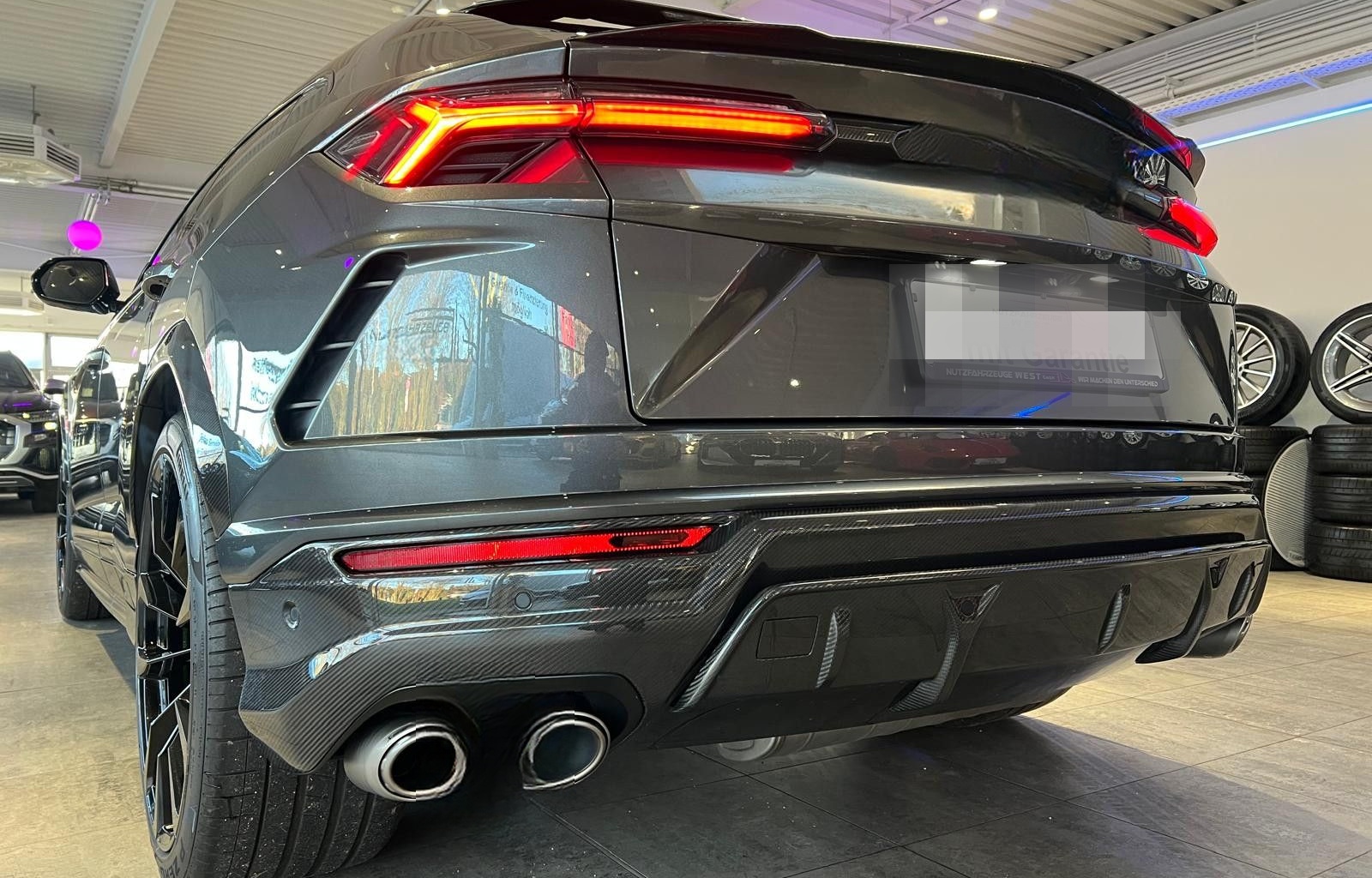 Lamborghini Urus *Großes Carbon Paket*Akrapovic* foto 8