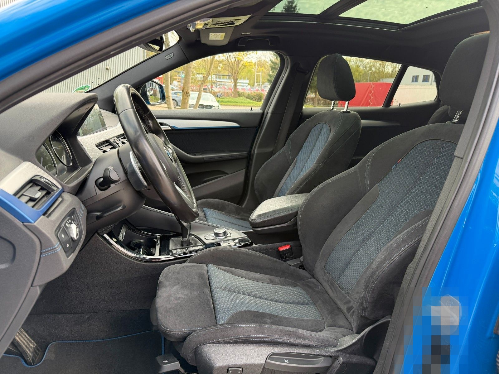 BMW X2 sDrive 18 d M Paket Shadowline*Sportsitze* foto 16