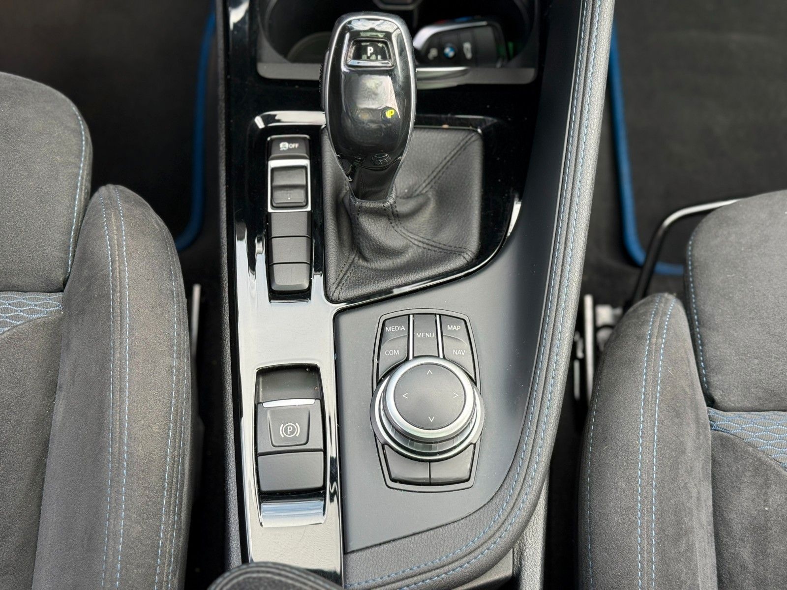 BMW X2 sDrive 18 d M Paket Shadowline*Sportsitze* foto 22