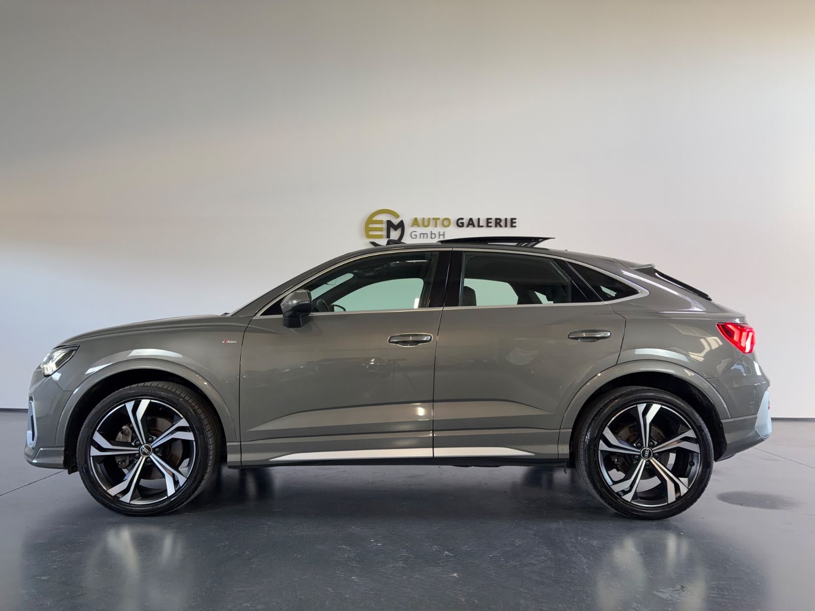 Audi Q3 Sportback 40 TFSI qu S line Pano 360 Sonos 20 foto 2