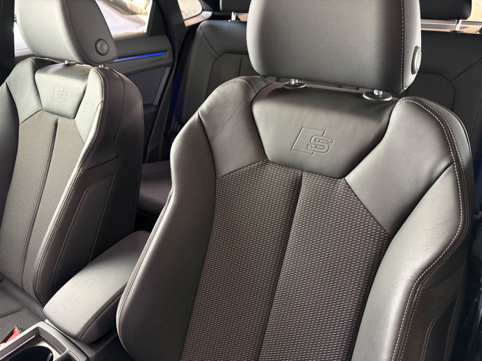 Audi Q3 Sportback 40 TFSI qu S line Pano 360 Sonos 20 foto 12