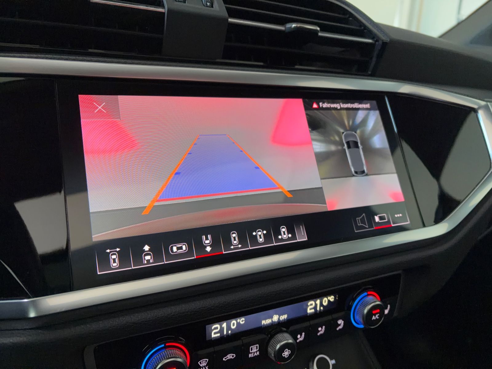 Audi Q3 Sportback 40 TFSI qu S line Pano 360 Sonos 20 foto 24