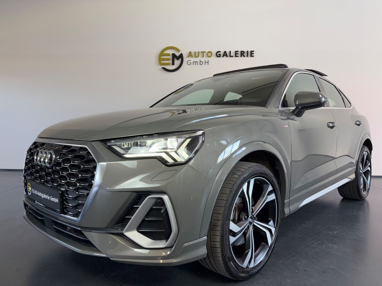 Audi Q3 Sportback 40 TFSI qu S line Pano 360 Sonos 20 foto 9