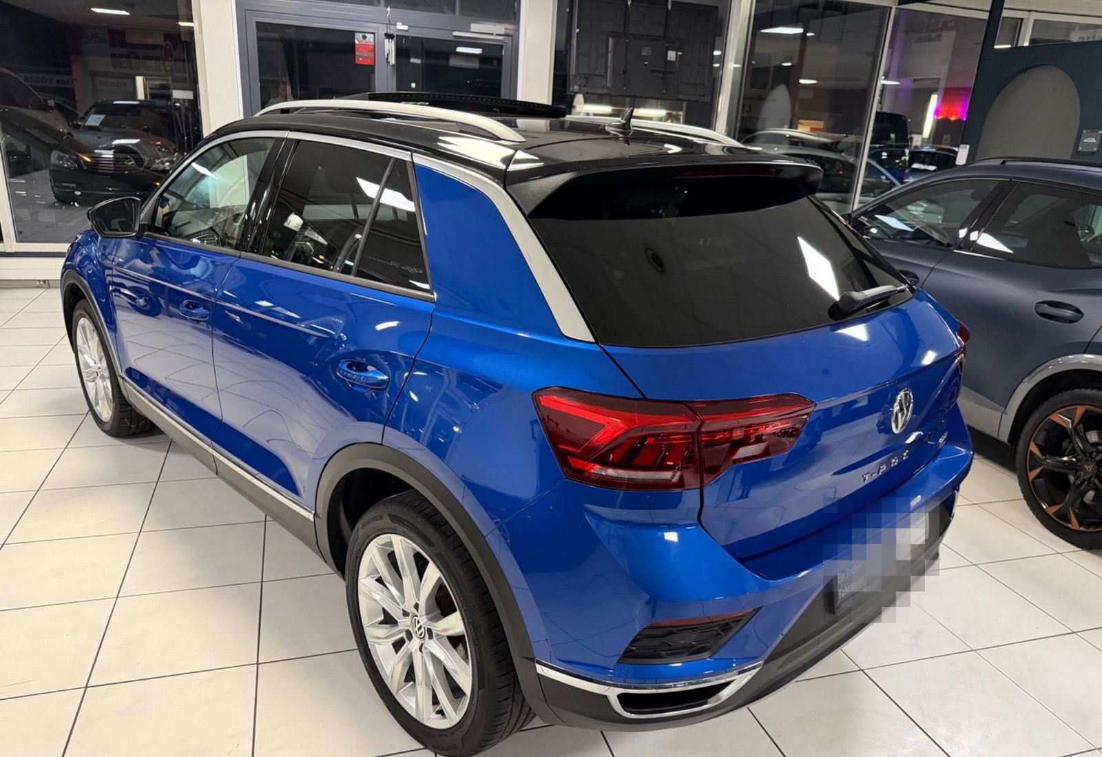 Volkswagen T-Roc 2.0 Sport 4M 1.Hand ACC PANO LED CAM DSG foto 7