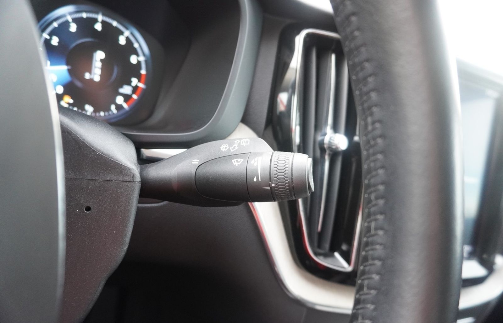 Volvo XC60 2.0 Inscription AWD LED Navi Panorama PDC foto 19