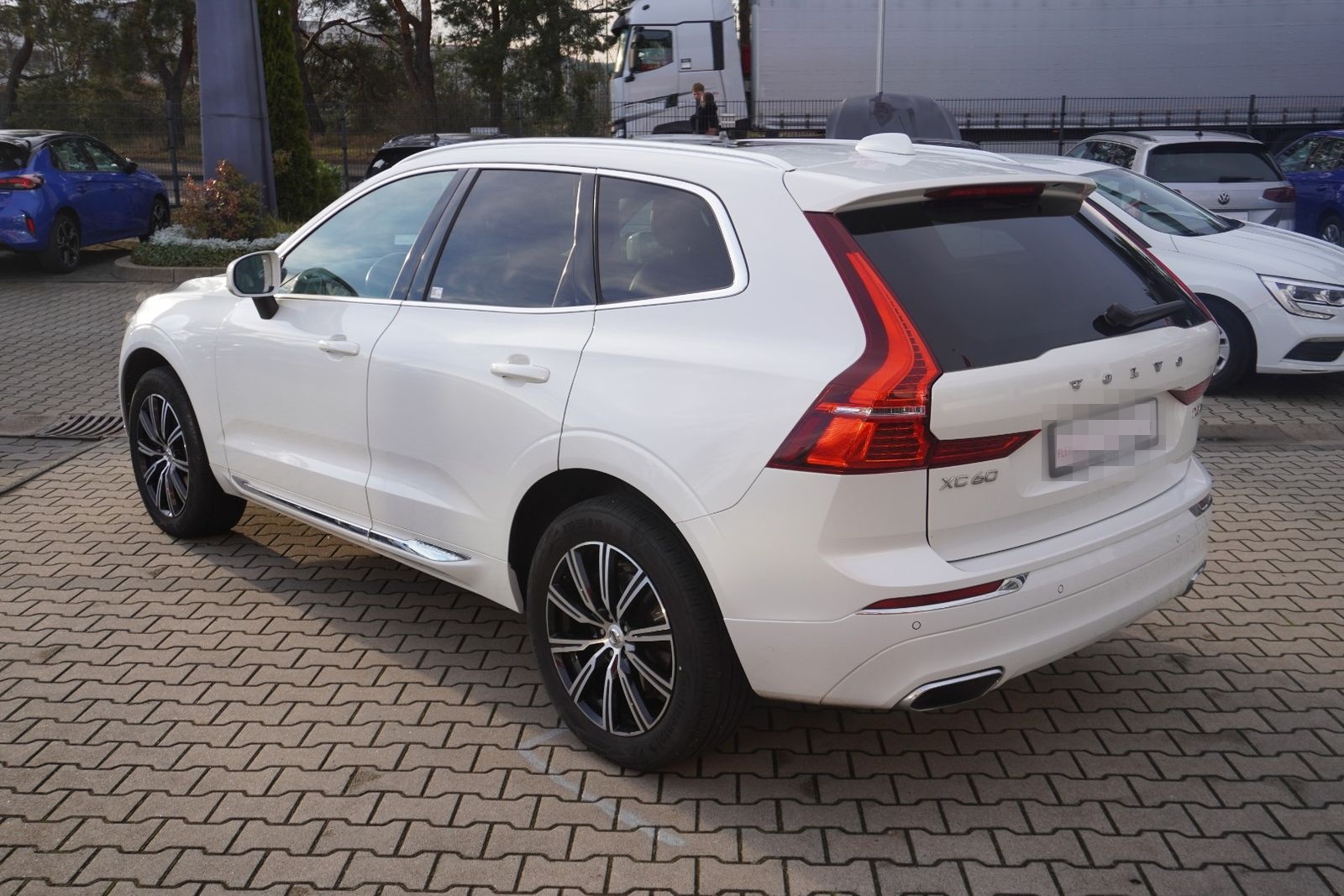 Volvo XC60 2.0 Inscription AWD LED Navi Panorama PDC foto 8