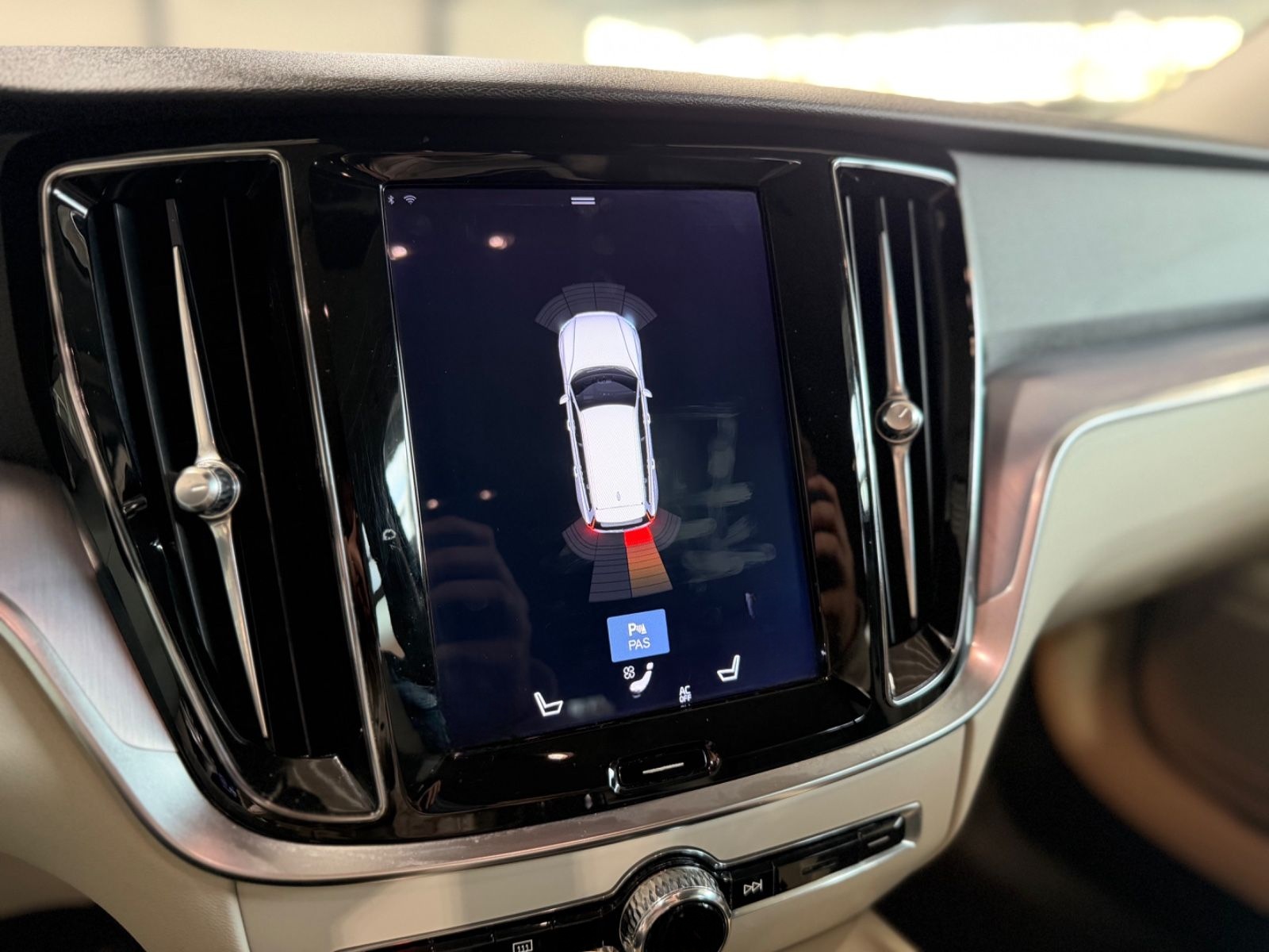 Volvo V60 Kombi T5 Momentum CarPlay|LED|StHZ|Keyless foto 20