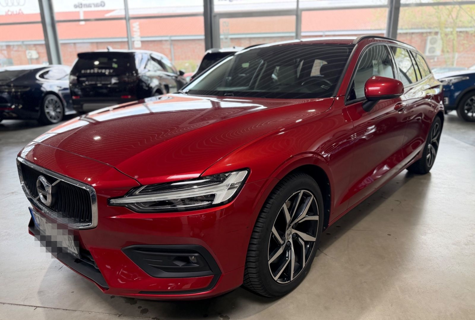 Volvo V60 Kombi T5 Momentum CarPlay|LED|StHZ|Keyless foto 3