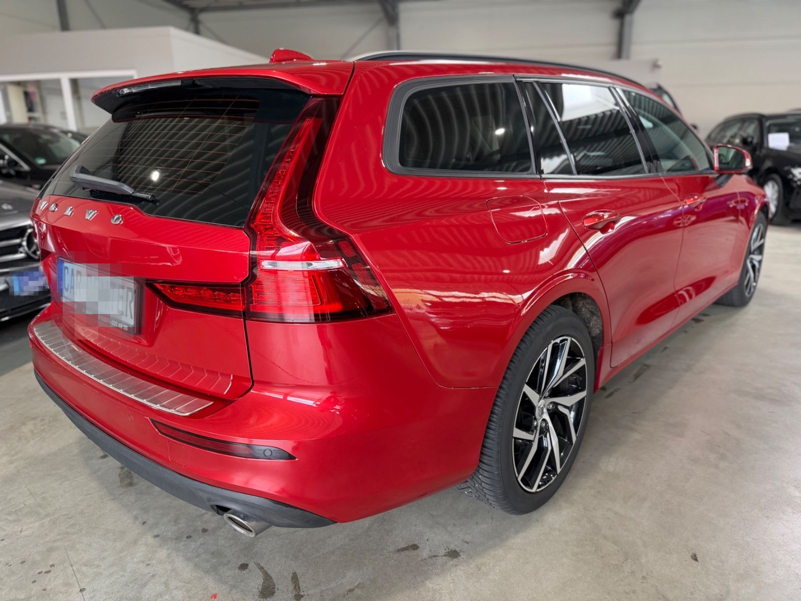 Volvo V60 Kombi T5 Momentum CarPlay|LED|StHZ|Keyless foto 9