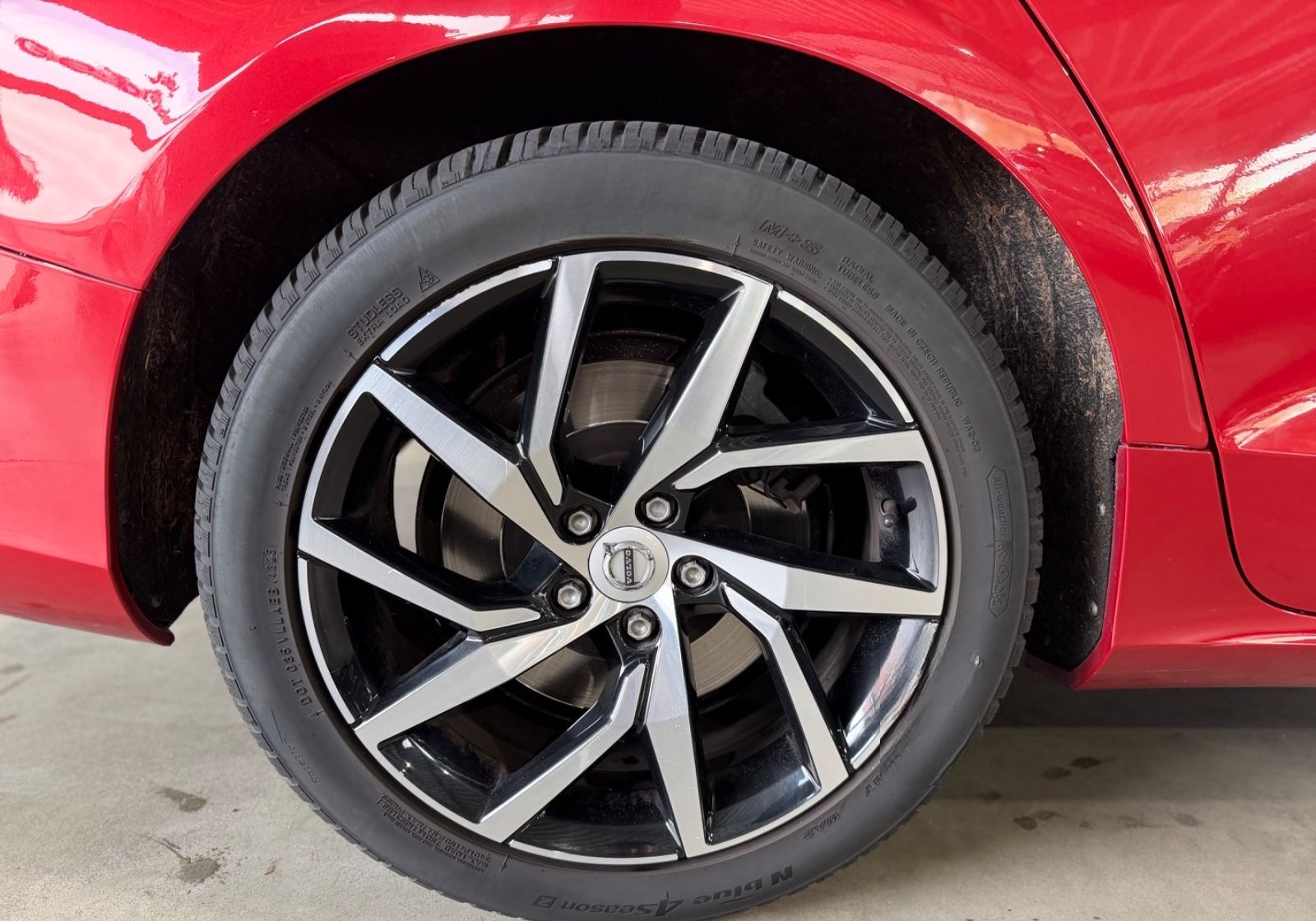 Volvo V60 Kombi T5 Momentum CarPlay|LED|StHZ|Keyless foto 10