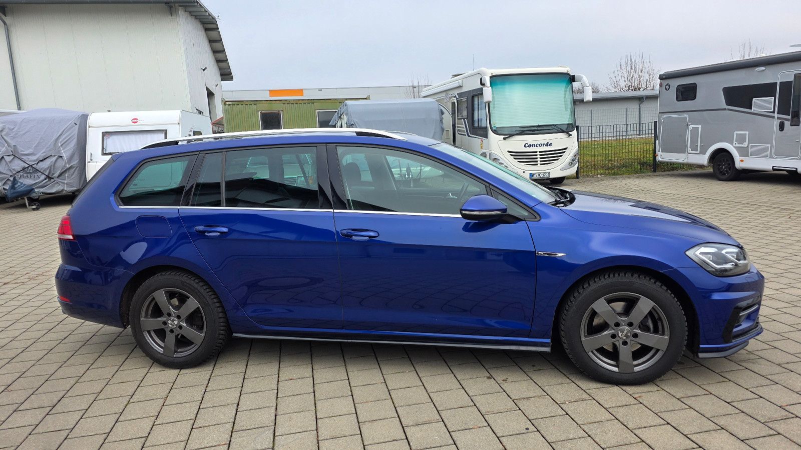 Volkswagen Golf VII Variant R-Line*ACC*RFK*AHK*SHZ*Navi*18" foto 12