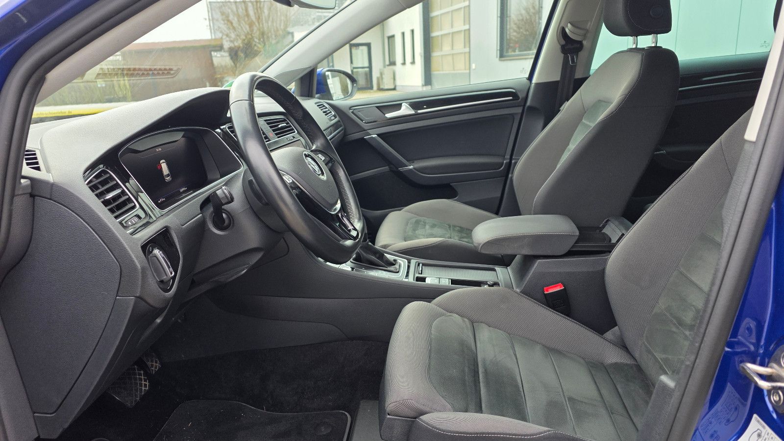 Volkswagen Golf VII Variant R-Line*ACC*RFK*AHK*SHZ*Navi*18" foto 9