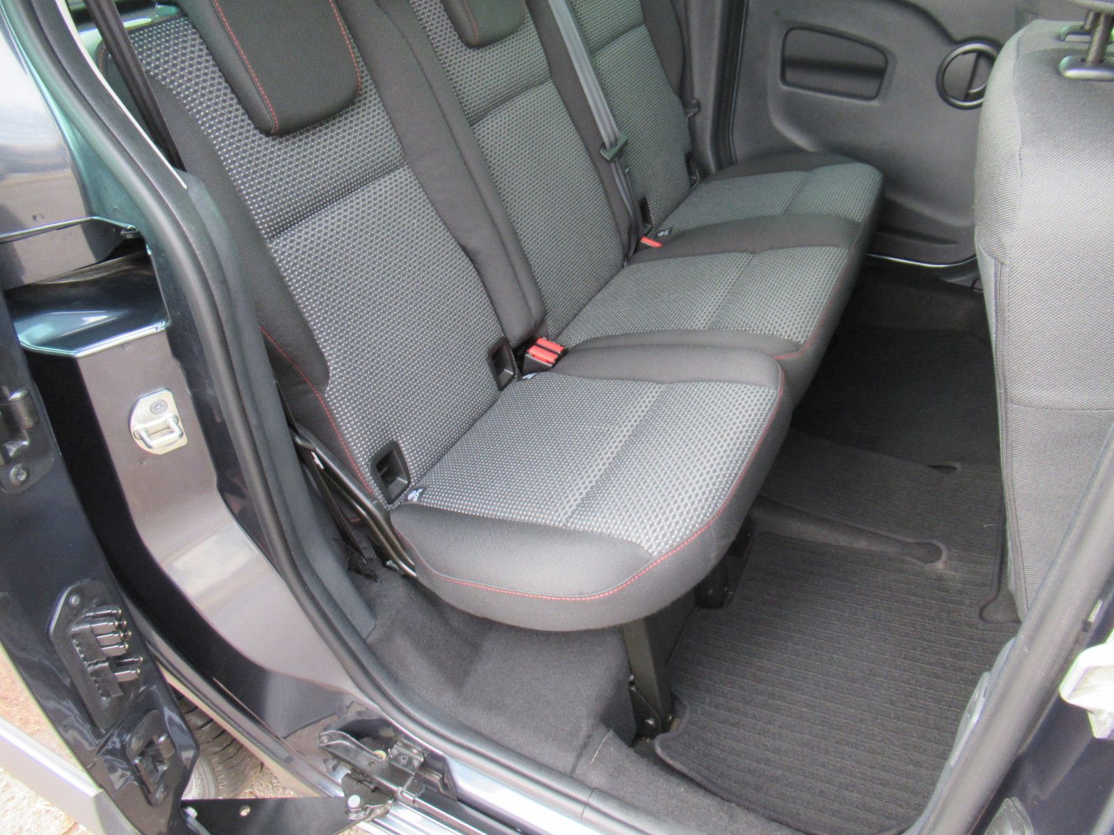 Mercedes-Benz Citan Tourer 111 CDI Edition 2.Hand/LM/Klima/SHZ foto 18