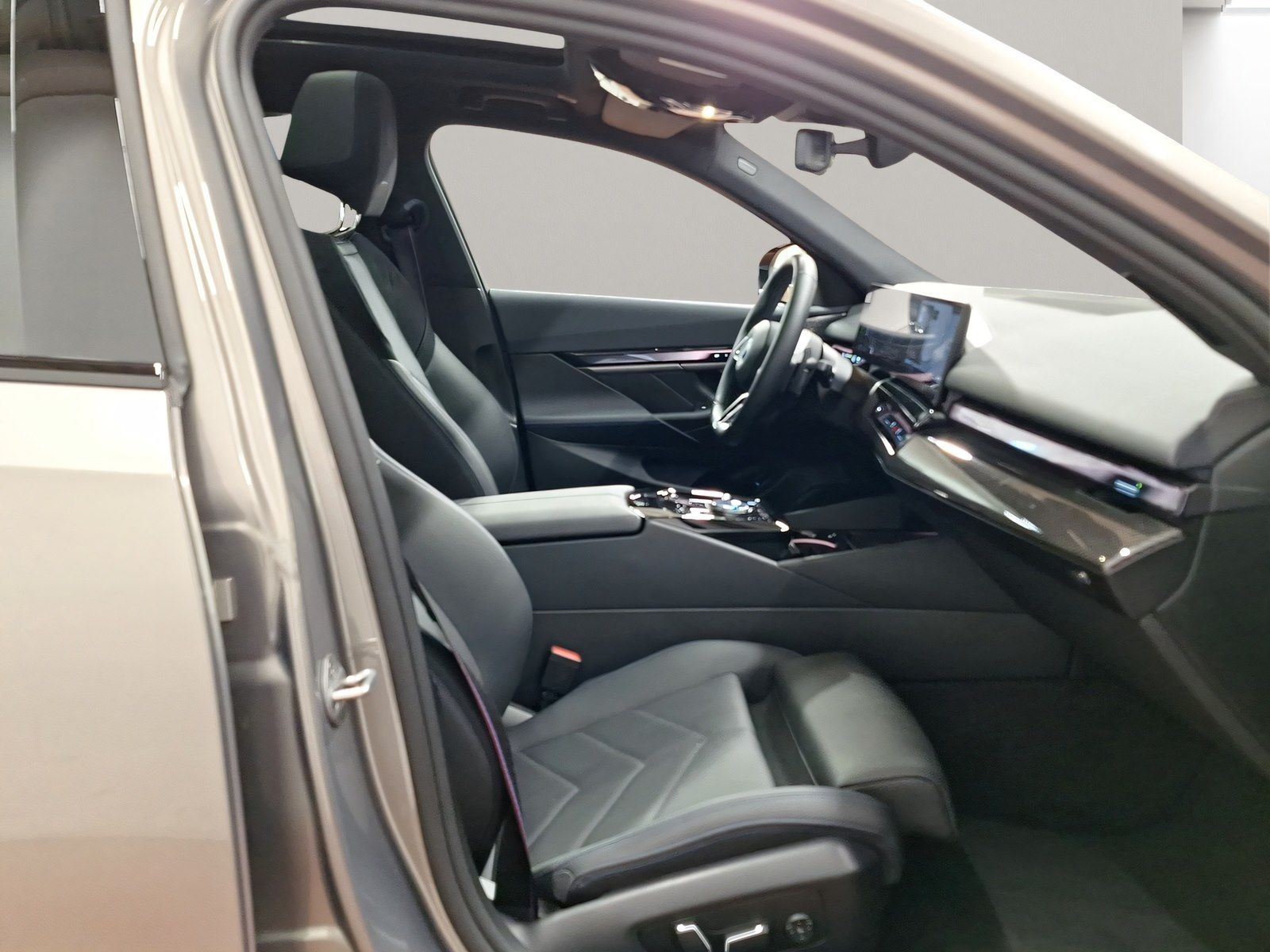 BMW 550e xDrive Touring M Sport AHK LiveCockpitProf foto 5