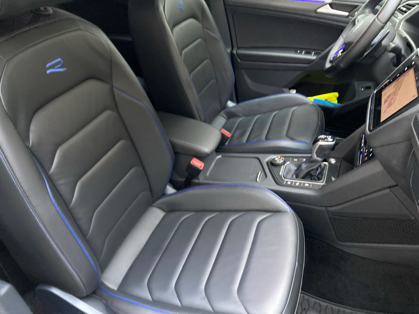 Volkswagen Tiguan R 2.0TSI 4Motion Akrapovic AHK Pano Leder foto 10