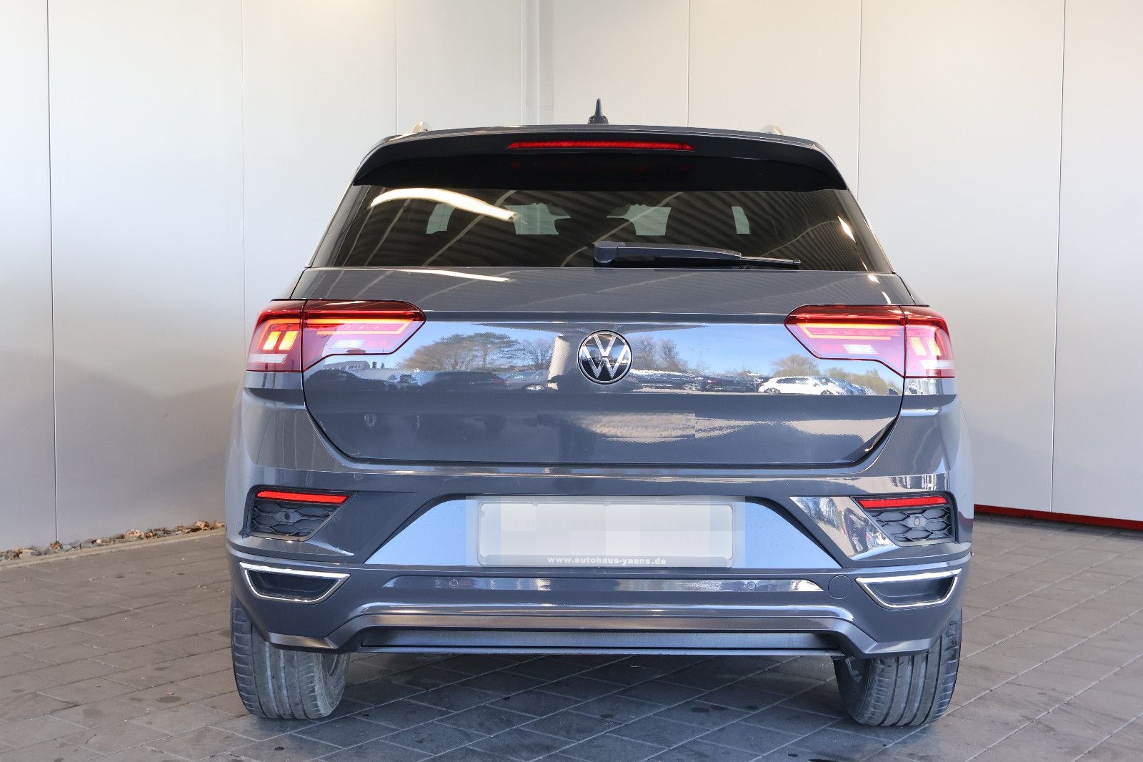 Volkswagen T-Roc 2.0 TDI R-Line NAVI+FRONT+LANE+PDC+18" foto 5