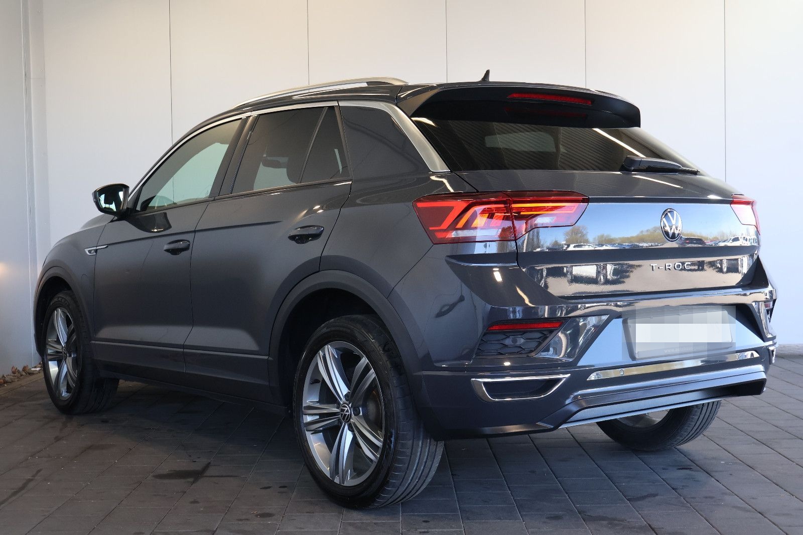 Volkswagen T-Roc 2.0 TDI R-Line NAVI+FRONT+LANE+PDC+18" foto 6