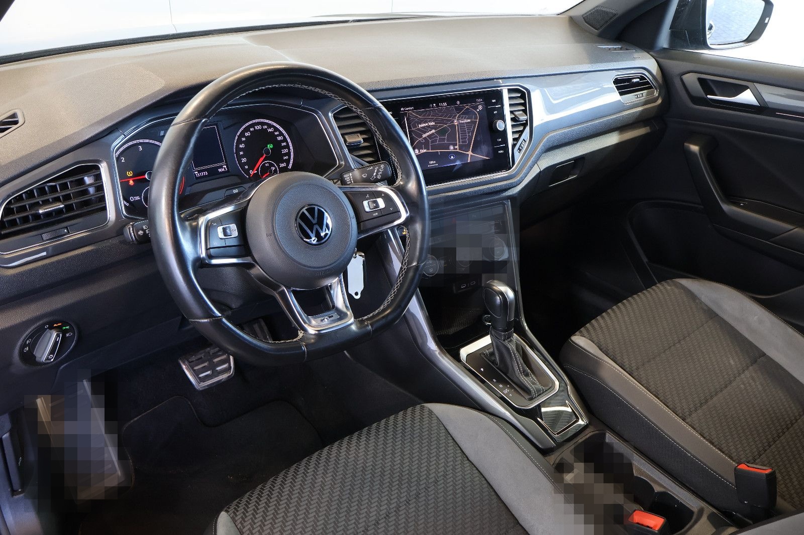 Volkswagen T-Roc 2.0 TDI R-Line NAVI+FRONT+LANE+PDC+18" foto 9
