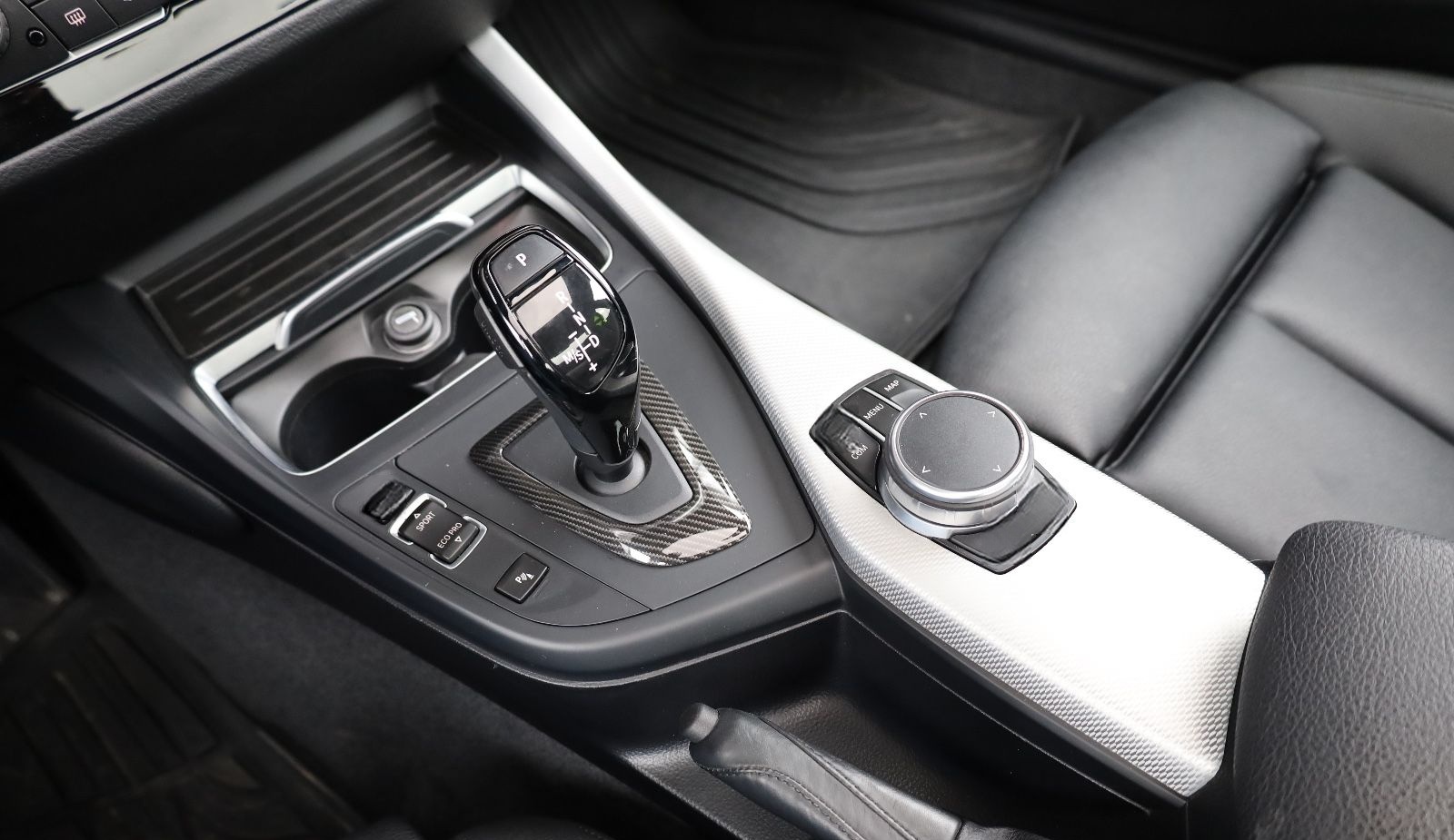 BMW M240i xDrive Coupé/APPLE/KAMERA/SBD/SHZ/LHZ/R18 foto 15