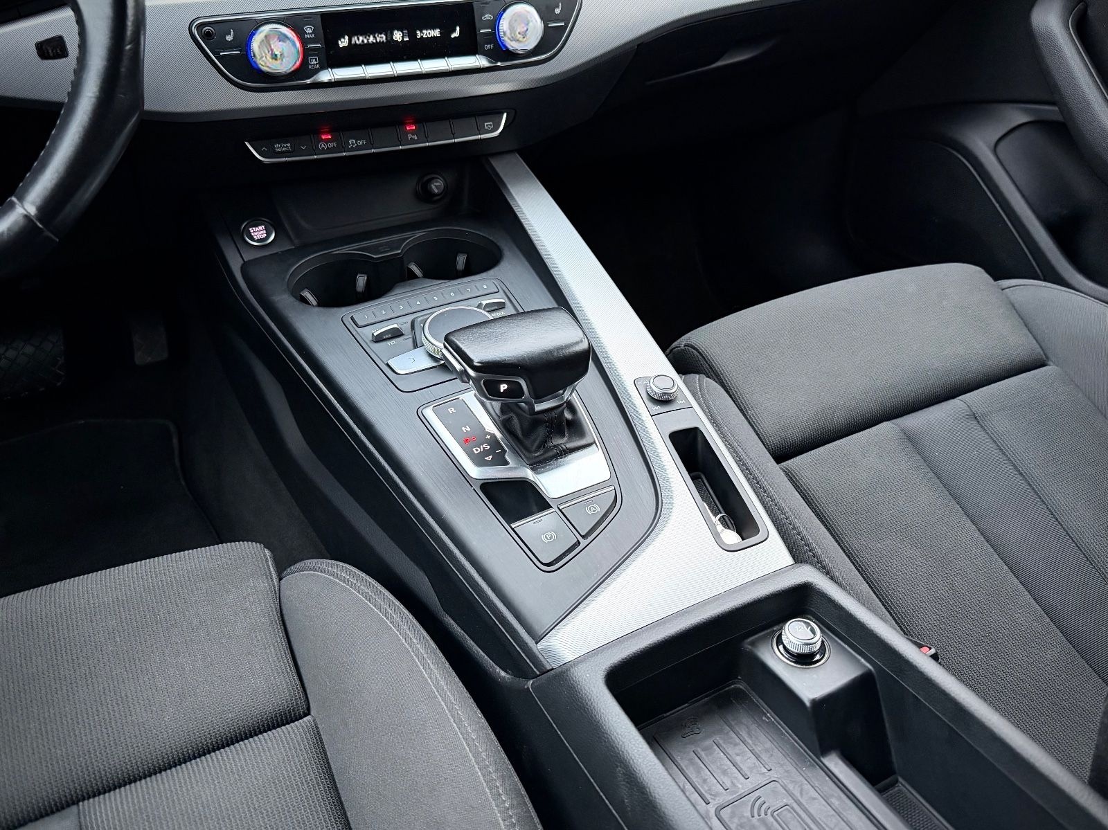 Audi A4 2.0 TDI S-LINE MATRIX,VIRTUAL,AHK,TMPMT,KLIMA foto 15