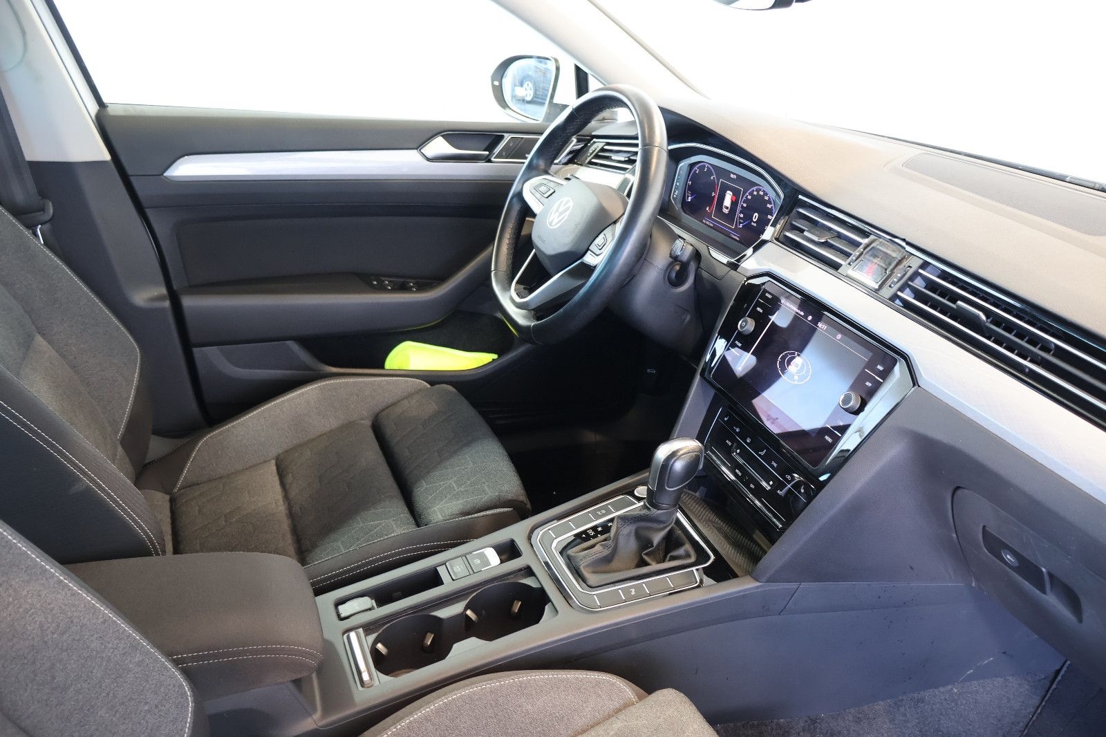 Volkswagen Passat 2.0 TDI Business H/K+AID+ACC+KAM+PANO+AHK foto 11