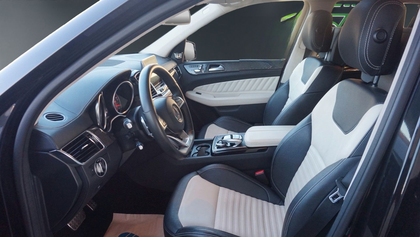 Mercedes-Benz GLE 500 4M*AMG-Line Ext&Int~Pano~B&O~Fond Ent. foto 13