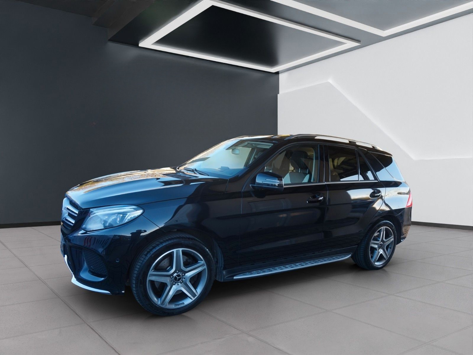 Mercedes-Benz GLE 500 4M*AMG-Line Ext&Int~Pano~B&O~Fond Ent. foto 3