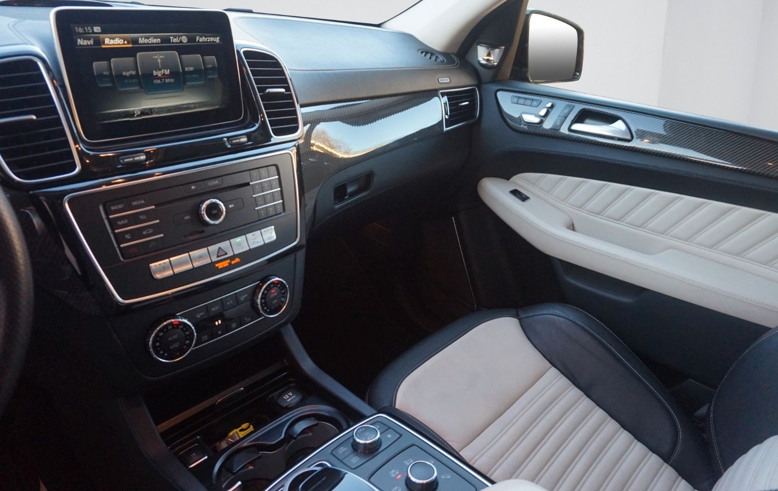 Mercedes-Benz GLE 500 4M*AMG-Line Ext&Int~Pano~B&O~Fond Ent. foto 22