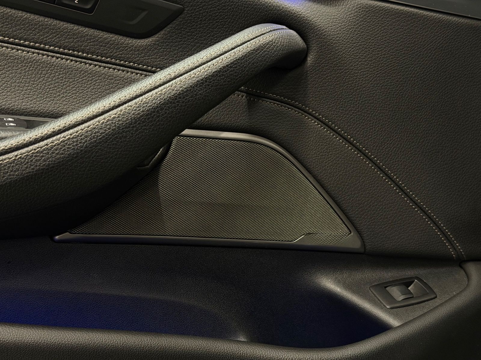 BMW 540d M-PAKET X-DRIVE ACC/H&K/KEYLESS/MEMORY/HUD foto 17