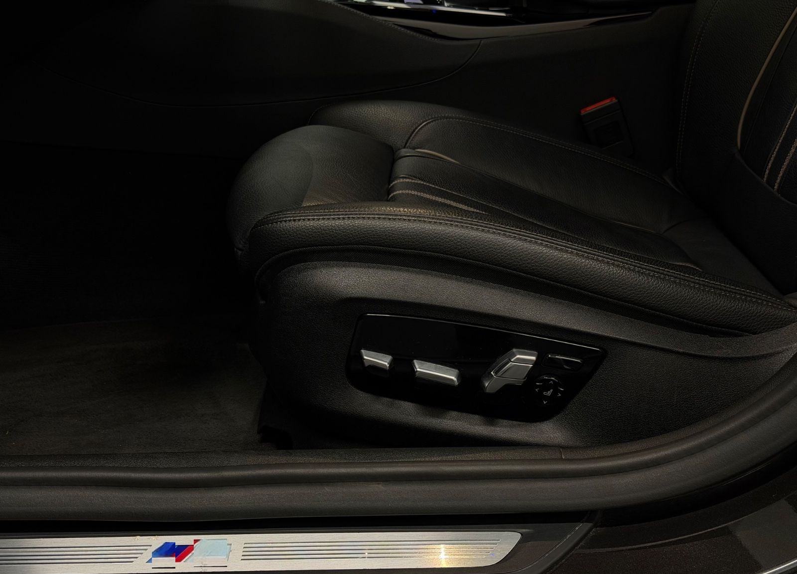 BMW 540d M-PAKET X-DRIVE ACC/H&K/KEYLESS/MEMORY/HUD foto 21