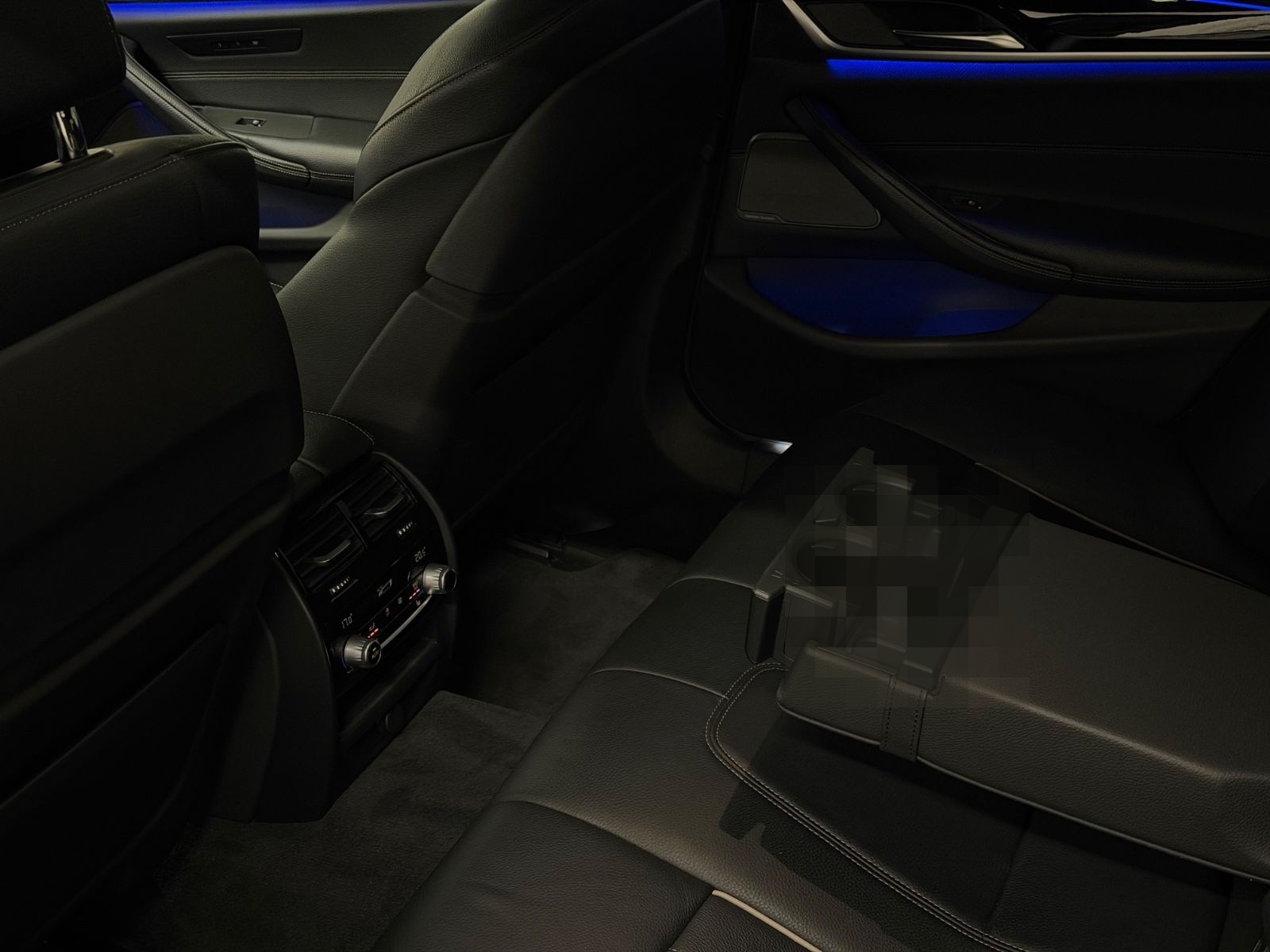 BMW 540d M-PAKET X-DRIVE ACC/H&K/KEYLESS/MEMORY/HUD foto 24