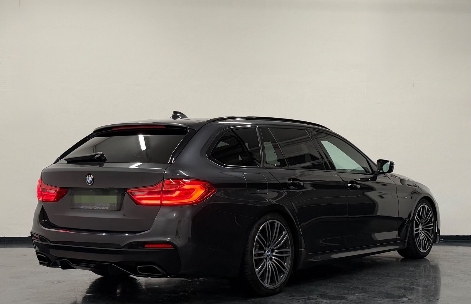 BMW 540d M-PAKET X-DRIVE ACC/H&K/KEYLESS/MEMORY/HUD foto 6