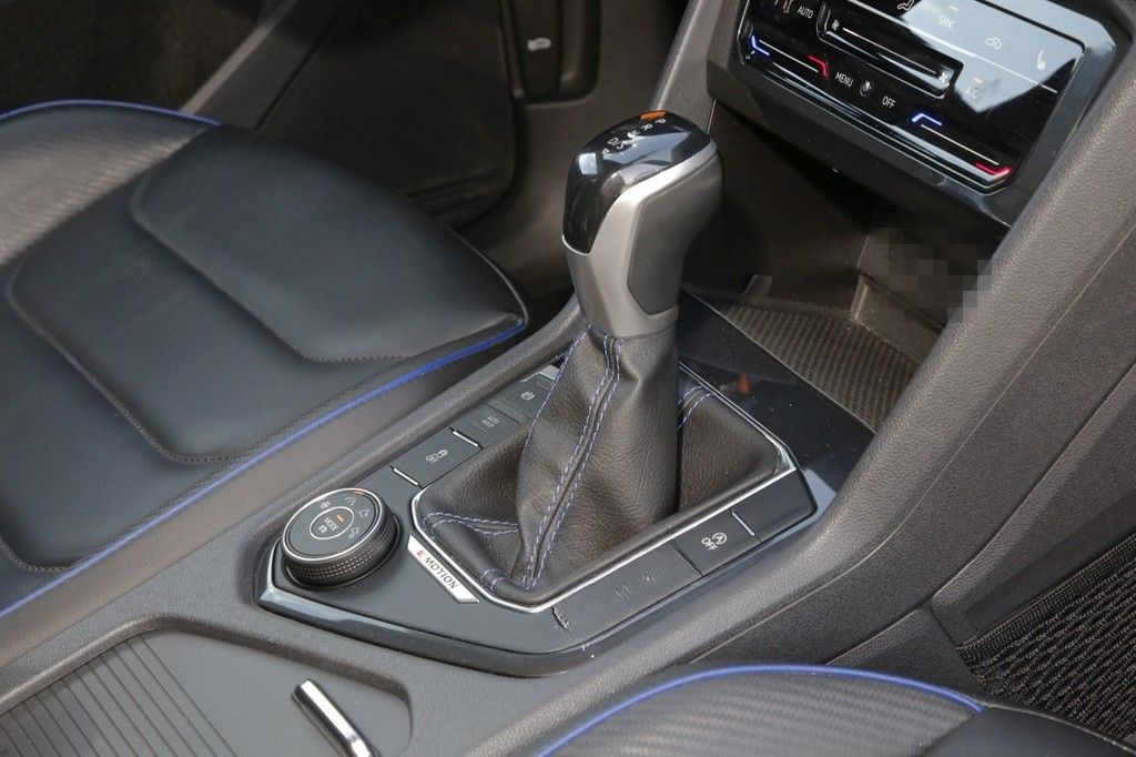 Volkswagen Tiguan 2.0 TSI DSG R 4Motion Black Style 20" LM  foto 10