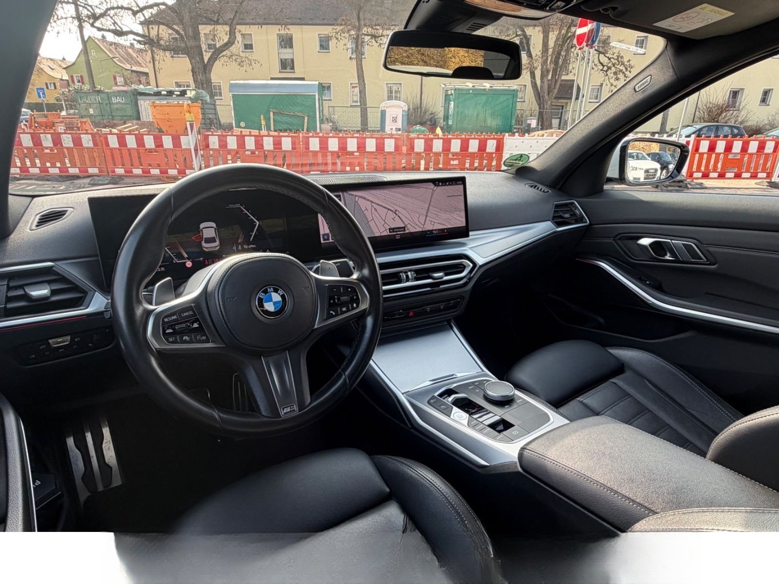 BMW 320d M Sportpaket Auto. Limo*CURVED*LED*KAMERA* foto 12