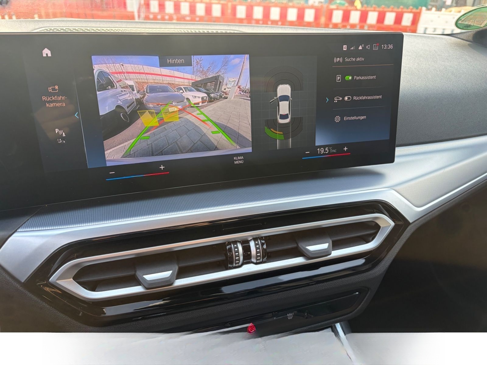BMW 320d M Sportpaket Auto. Limo*CURVED*LED*KAMERA* foto 19